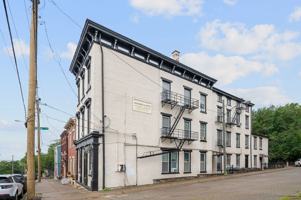 featured image of 2419 Vine St #1