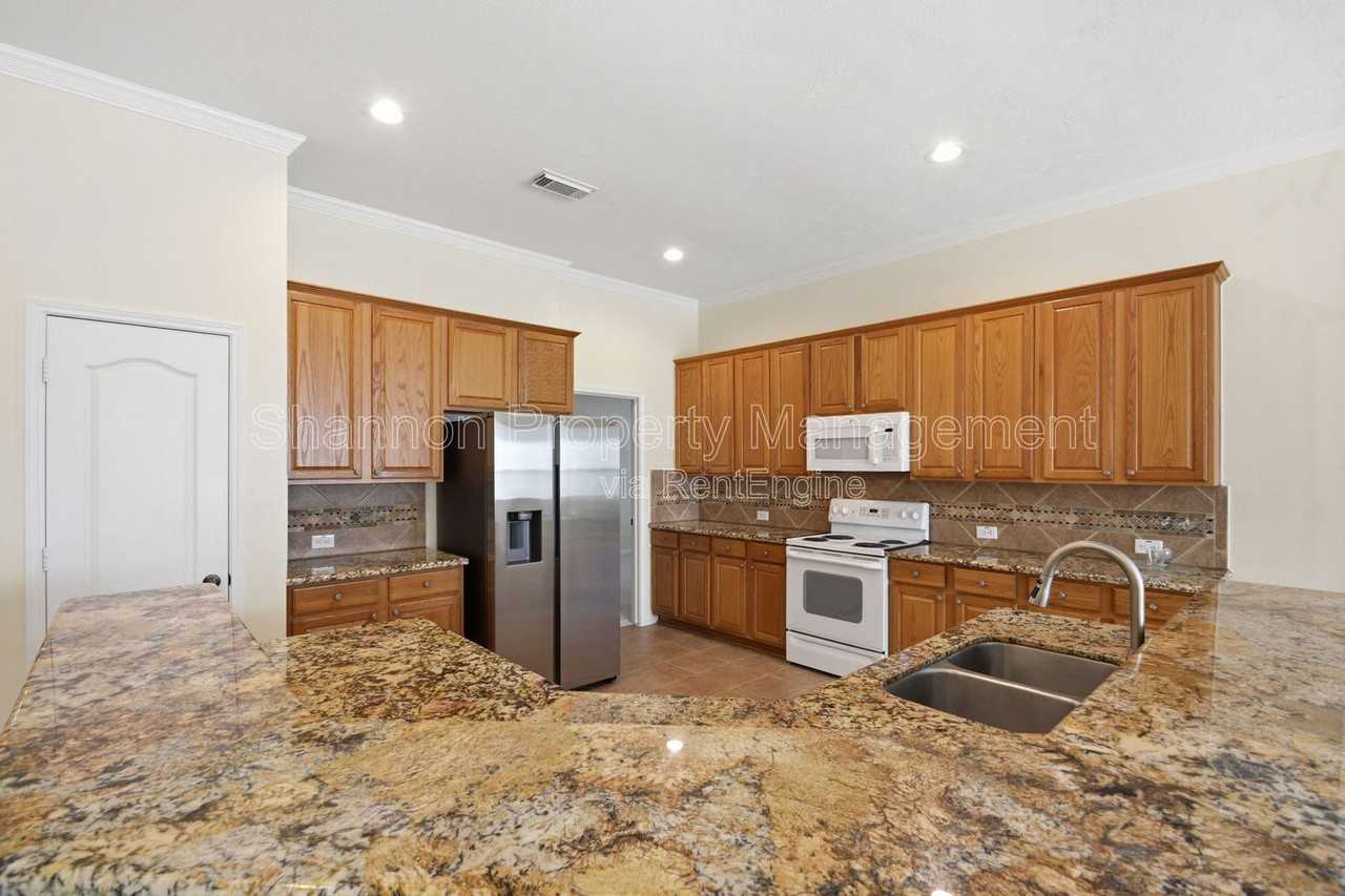 7018 Chapel Meadow Ln - Photo 6 of 22