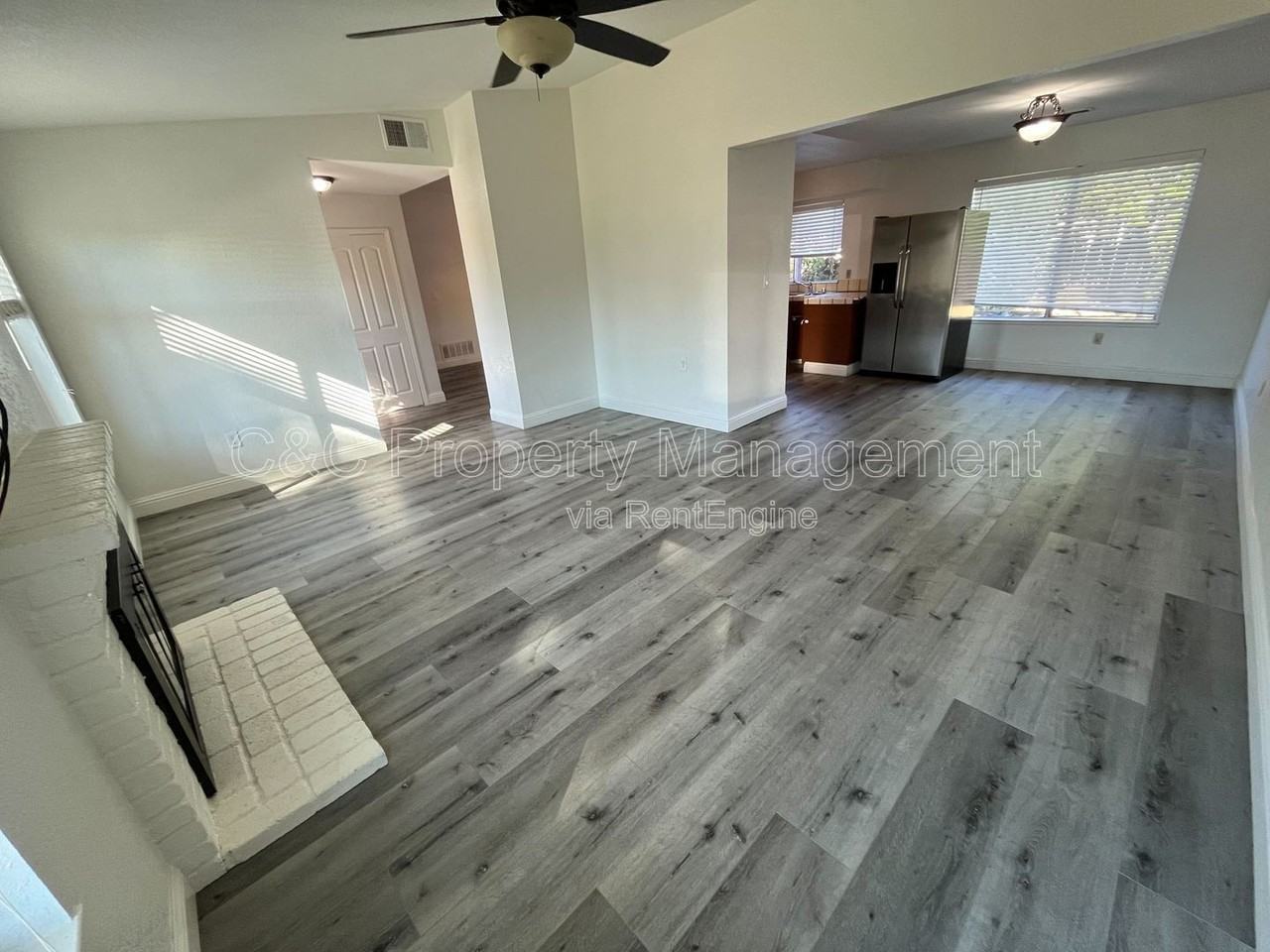 930 Amaretto Dr - Photo 6 of 18