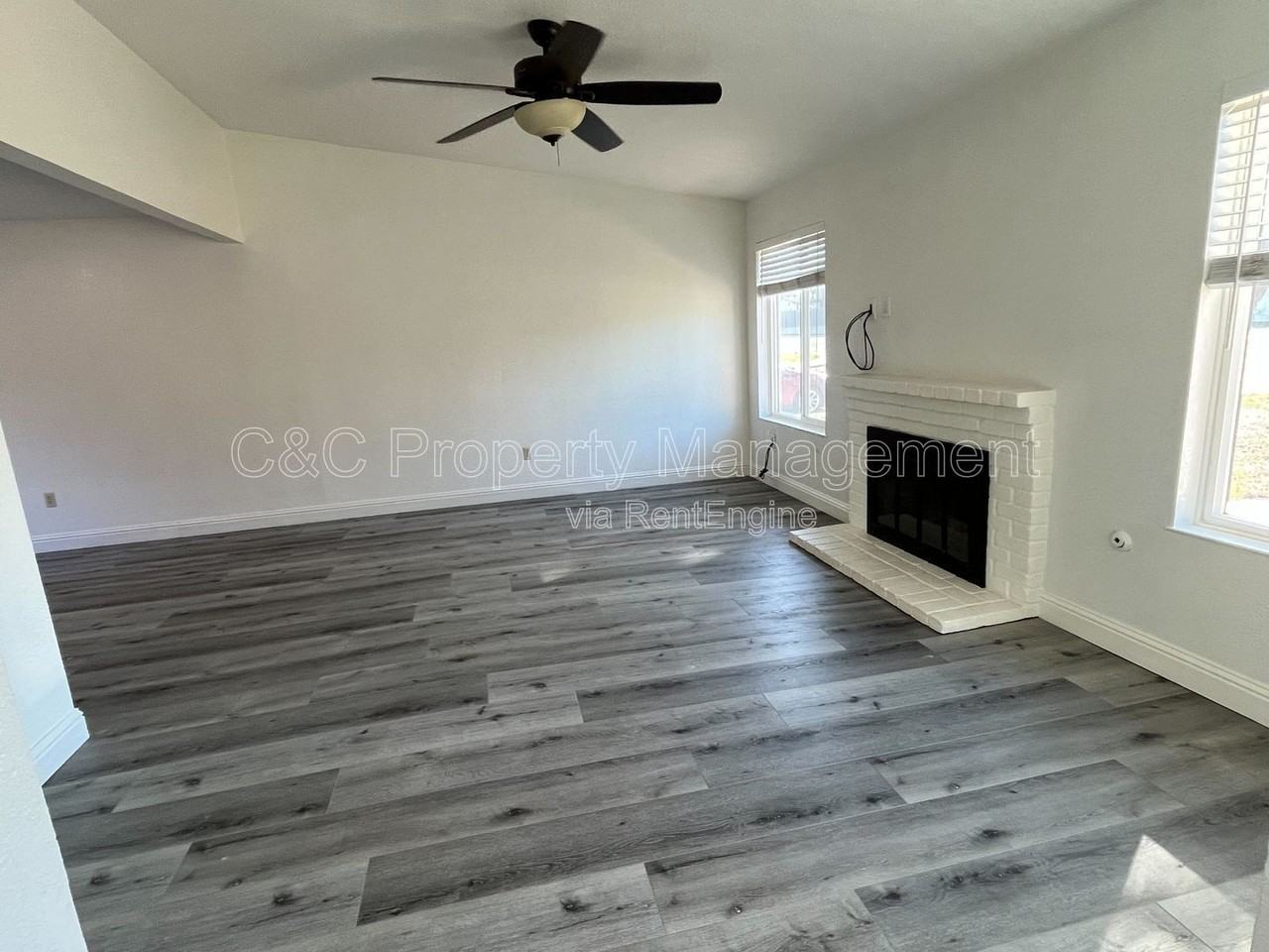 930 Amaretto Dr - Photo 7 of 18