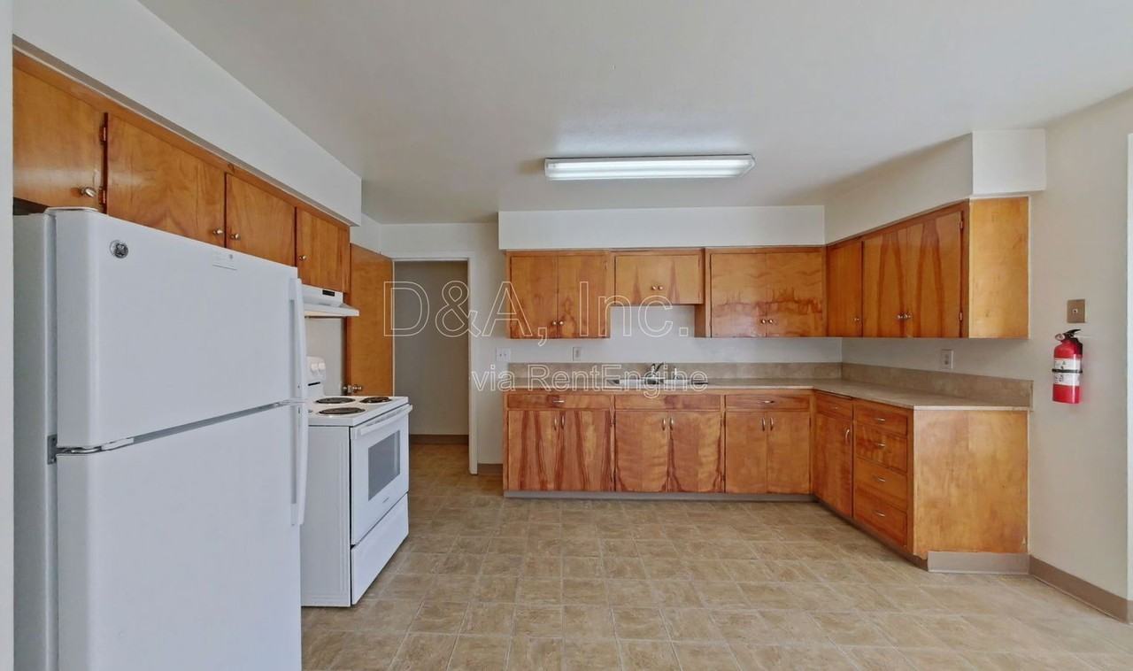 4045 Ne Fair Acres Dr - Photo 6 of 13