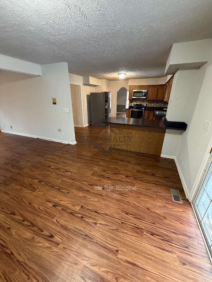 4 Bryant St - Photo 4 of 27