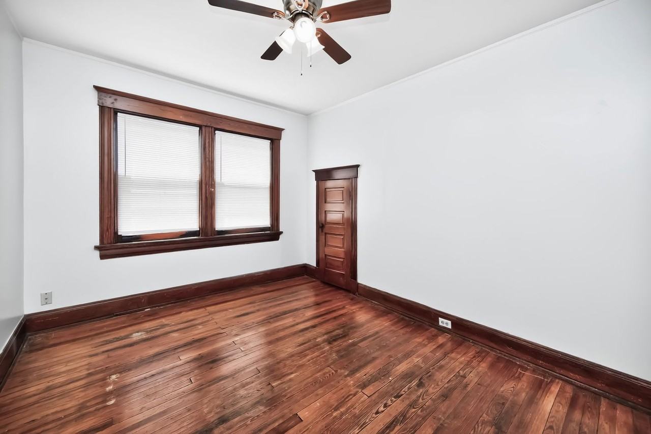 2315 Moerlein Ave - Photo 6 of 10