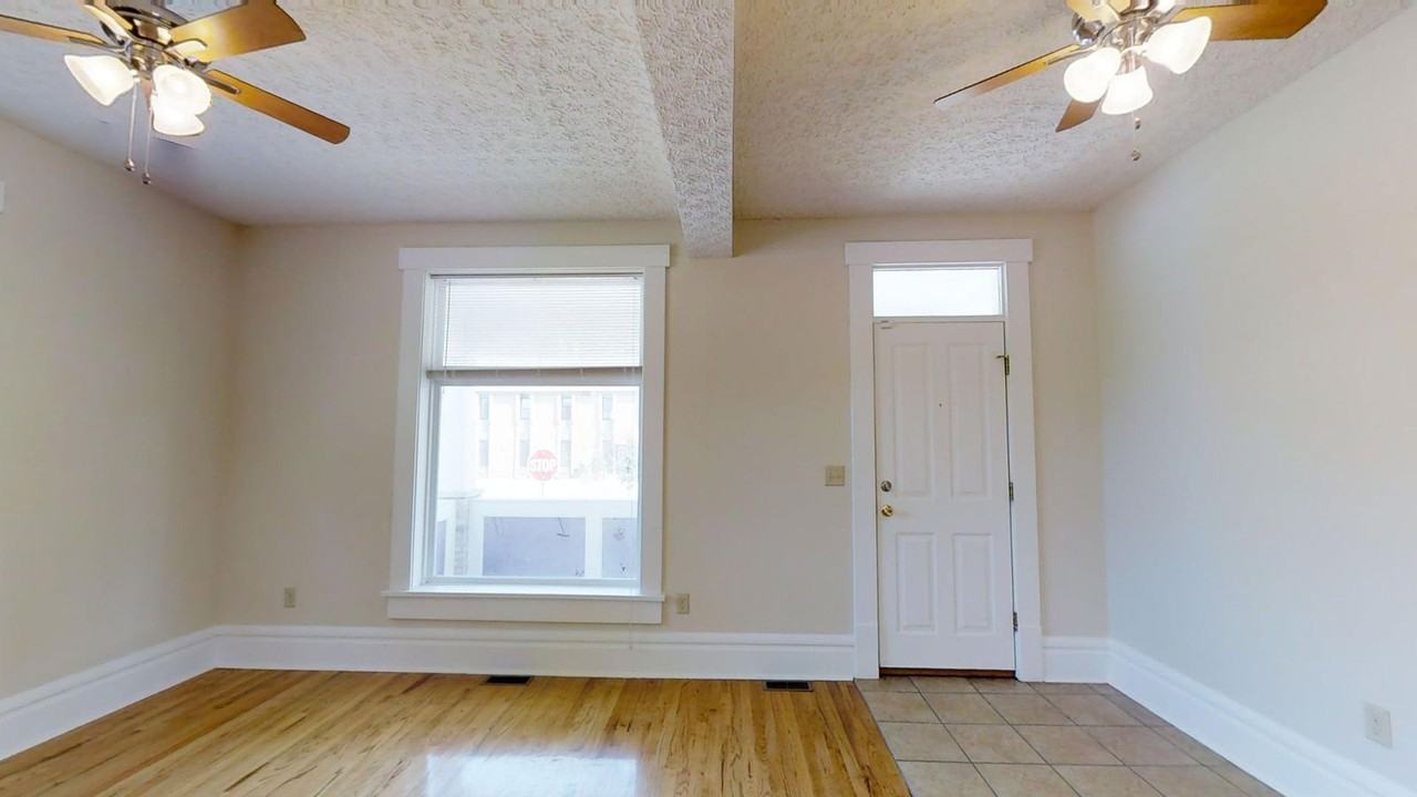 225 E 11th Ave - Photo 4 of 11