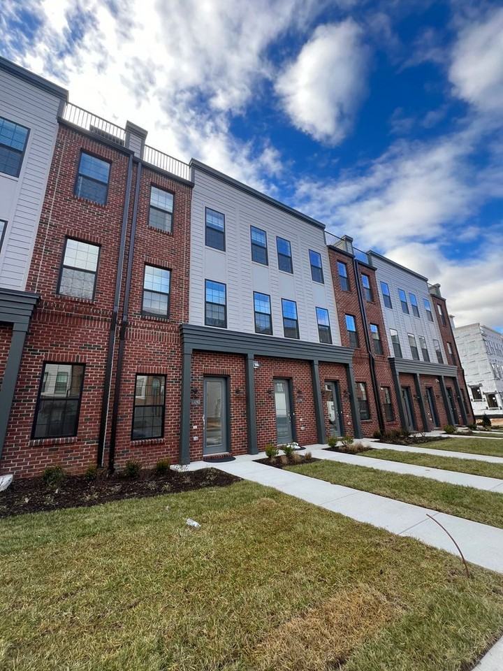 13292 Coalfield Station Ln - Photo 2 of 23