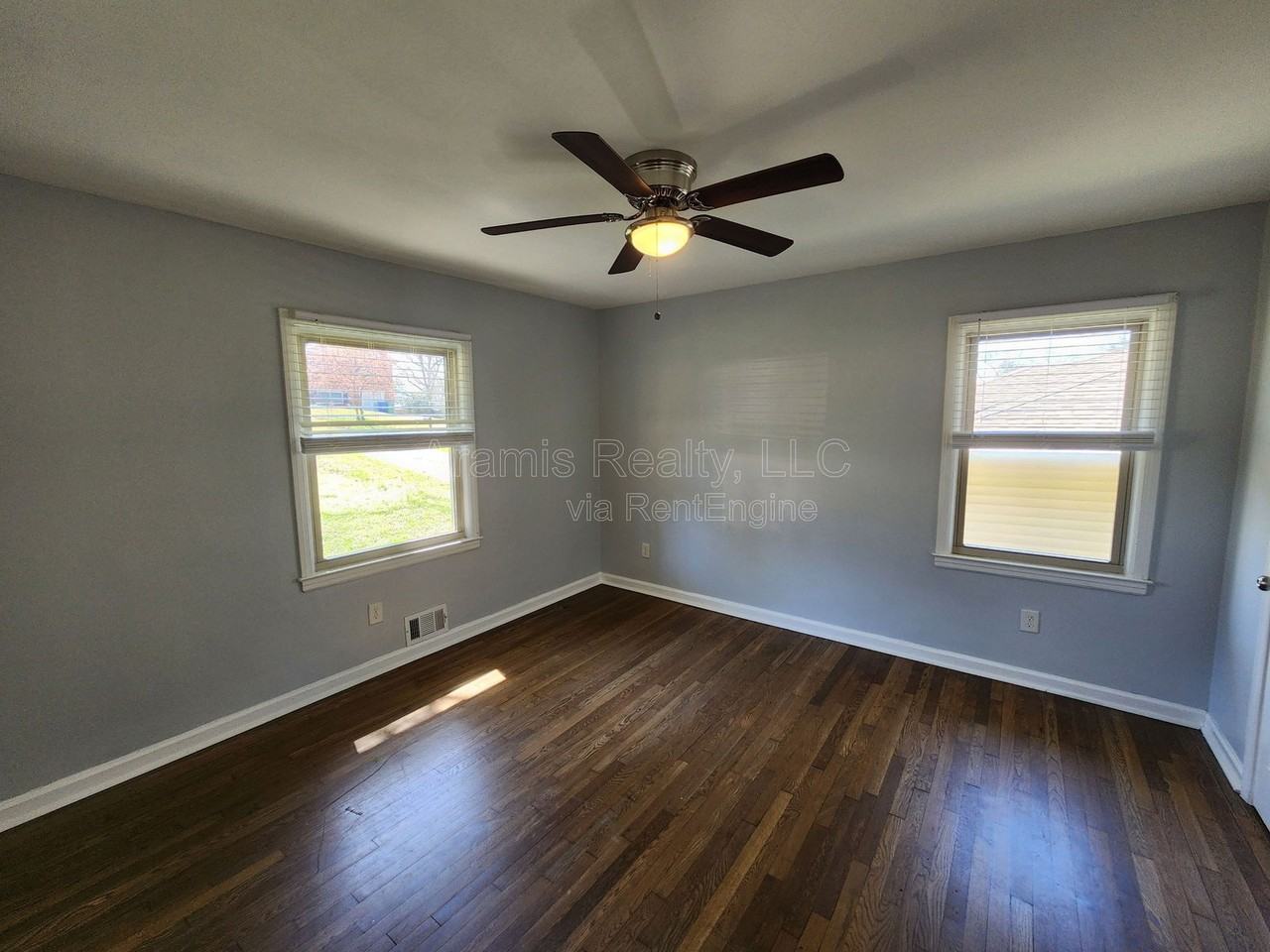 1750 Boulderview Dr Se - Photo 6 of 12