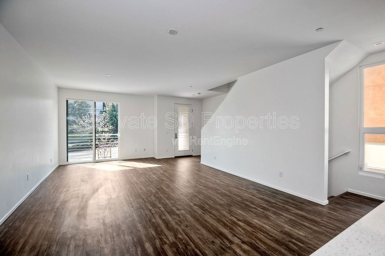 2872 C St - Photo 5 of 35