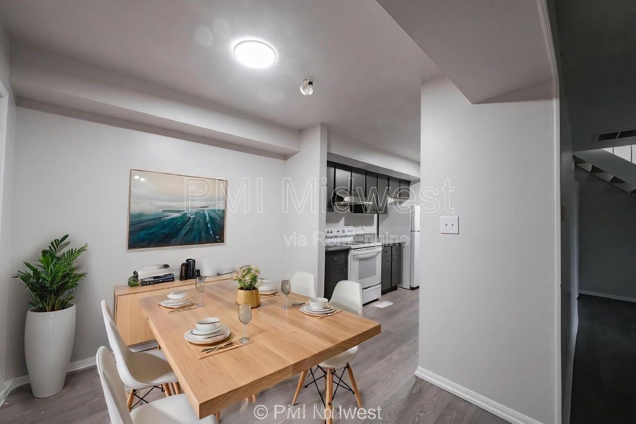 6920 Chrysler St - Photo 5 of 26