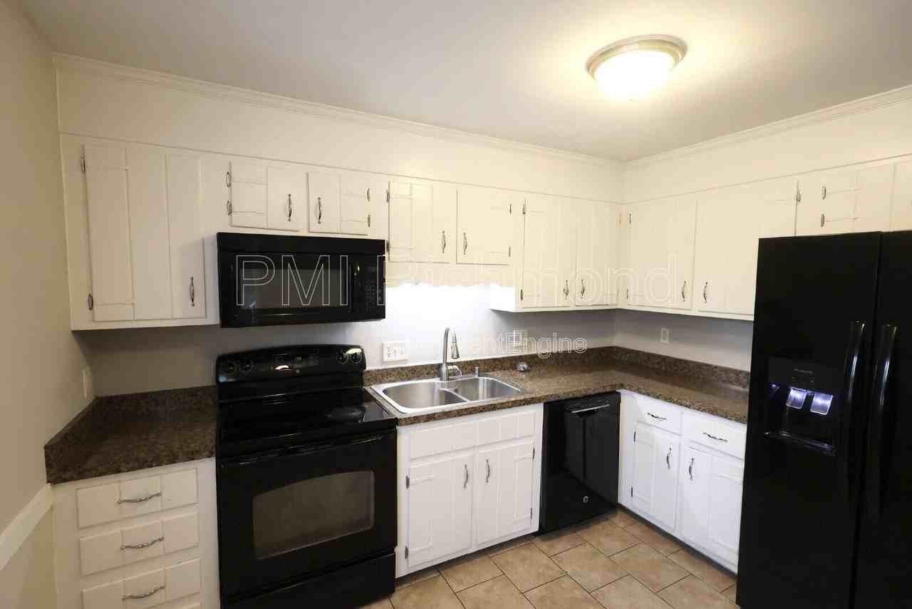 401 Walton Park Rd - Photo 6 of 17