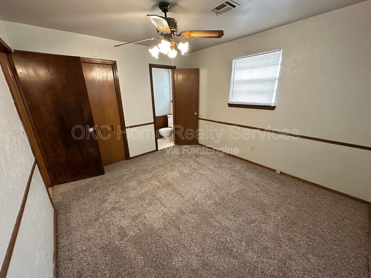 2248 Laneway Cir - Photo 5 of 14