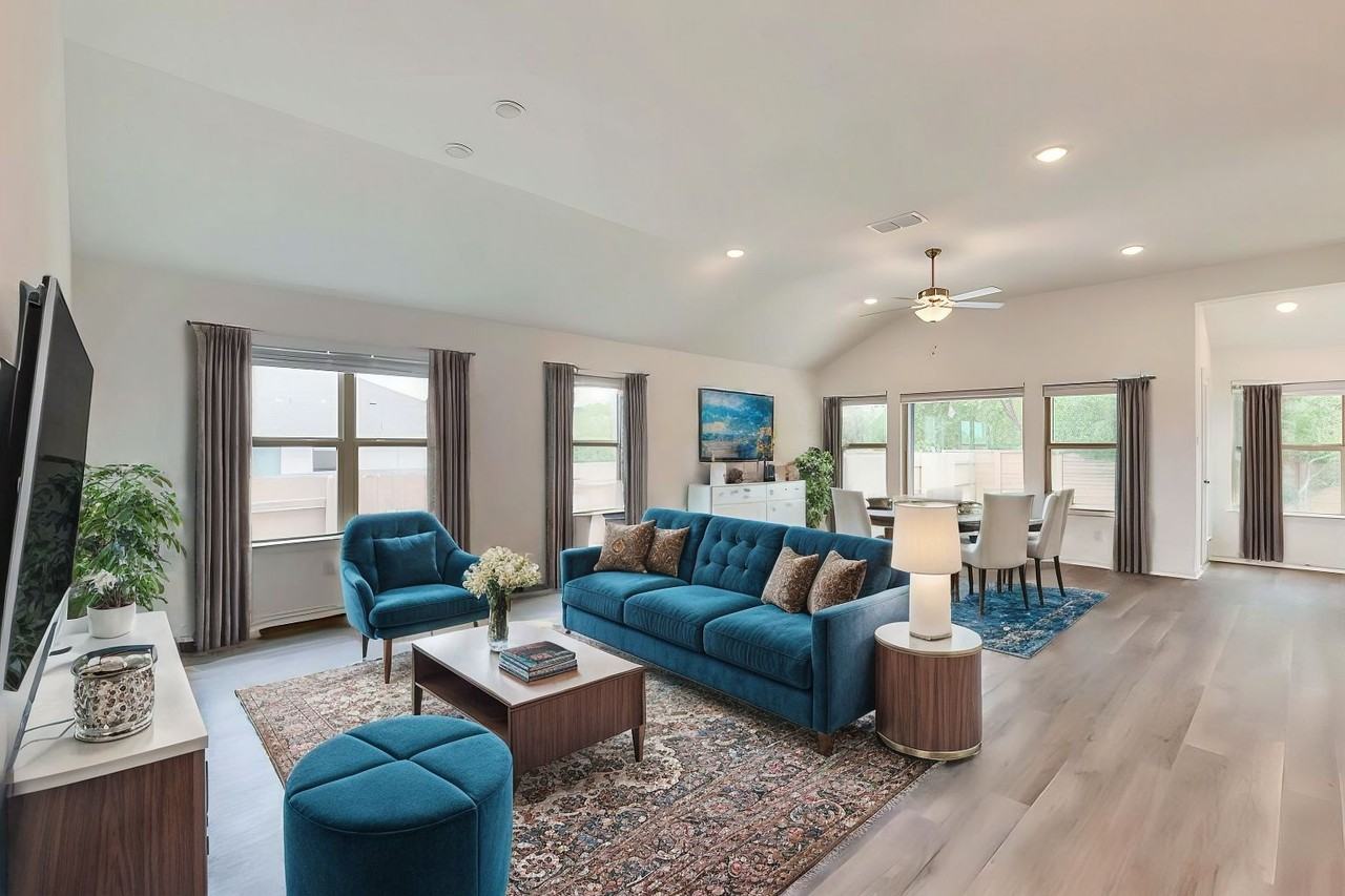 271 Jefferson Dr - Photo 2 of 50