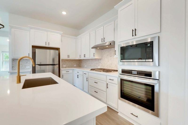 271 Jefferson Dr - Photo 5 of 50