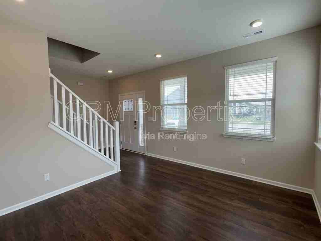 8862 Blackburn St - Photo 5 of 38