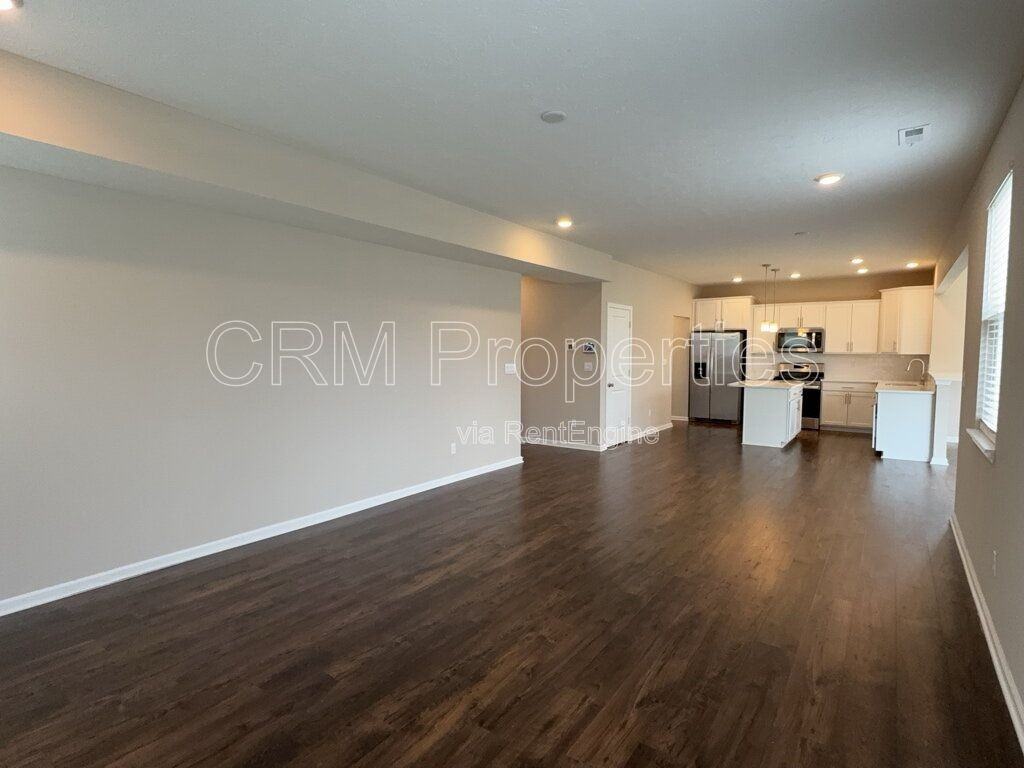 8862 Blackburn St - Photo 7 of 38