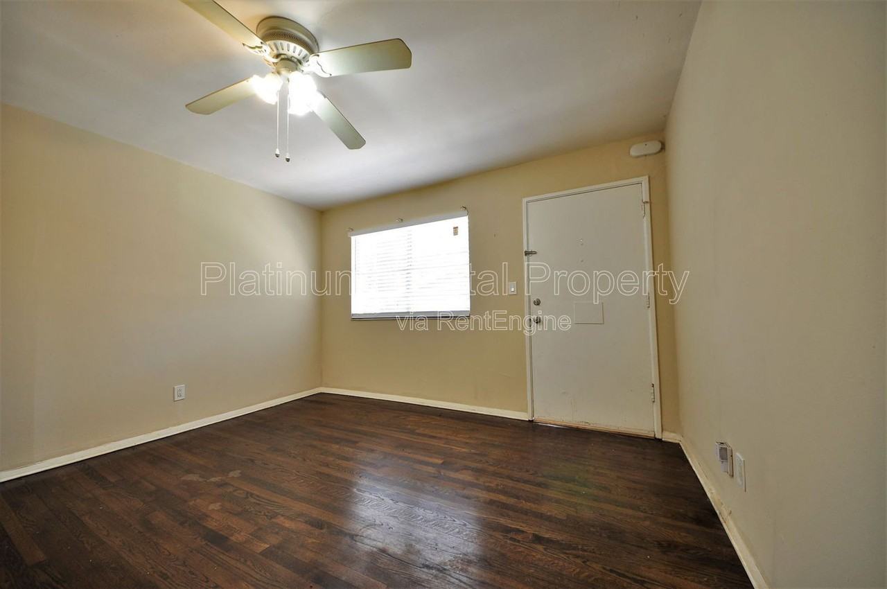 711 Argonne Ave Ne #5 - Photo 7 of 29