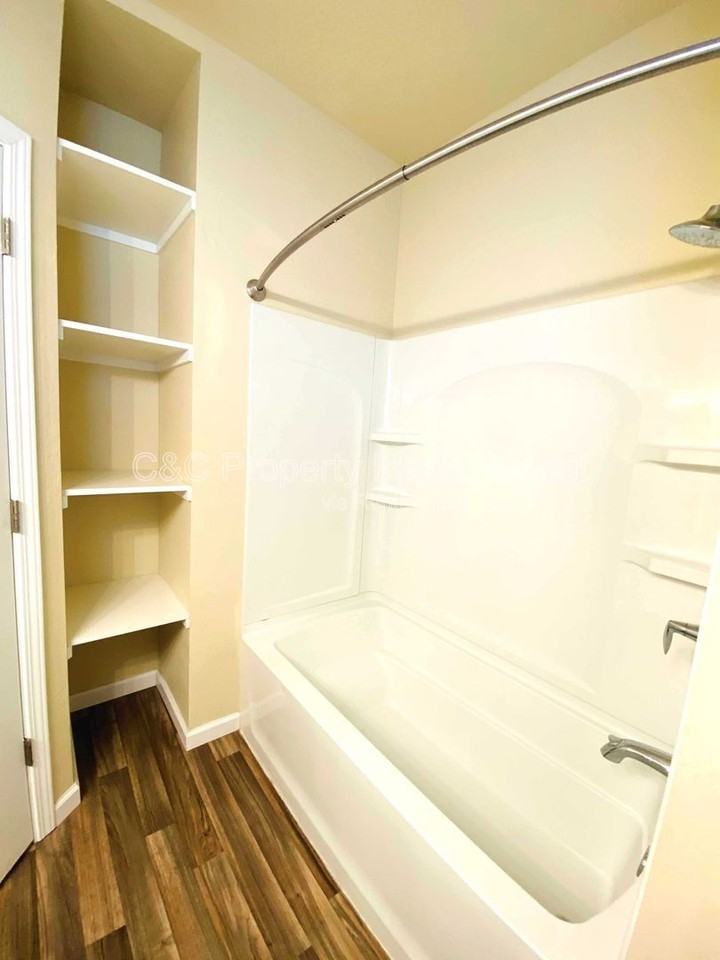 610 Pacific Ave #3 - Photo 5 of 8