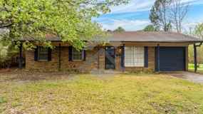 2403 Broadview Ave - Photo 1 of 1