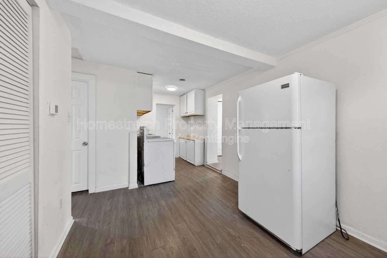 10019 Northgate Dr - Photo 6 of 23