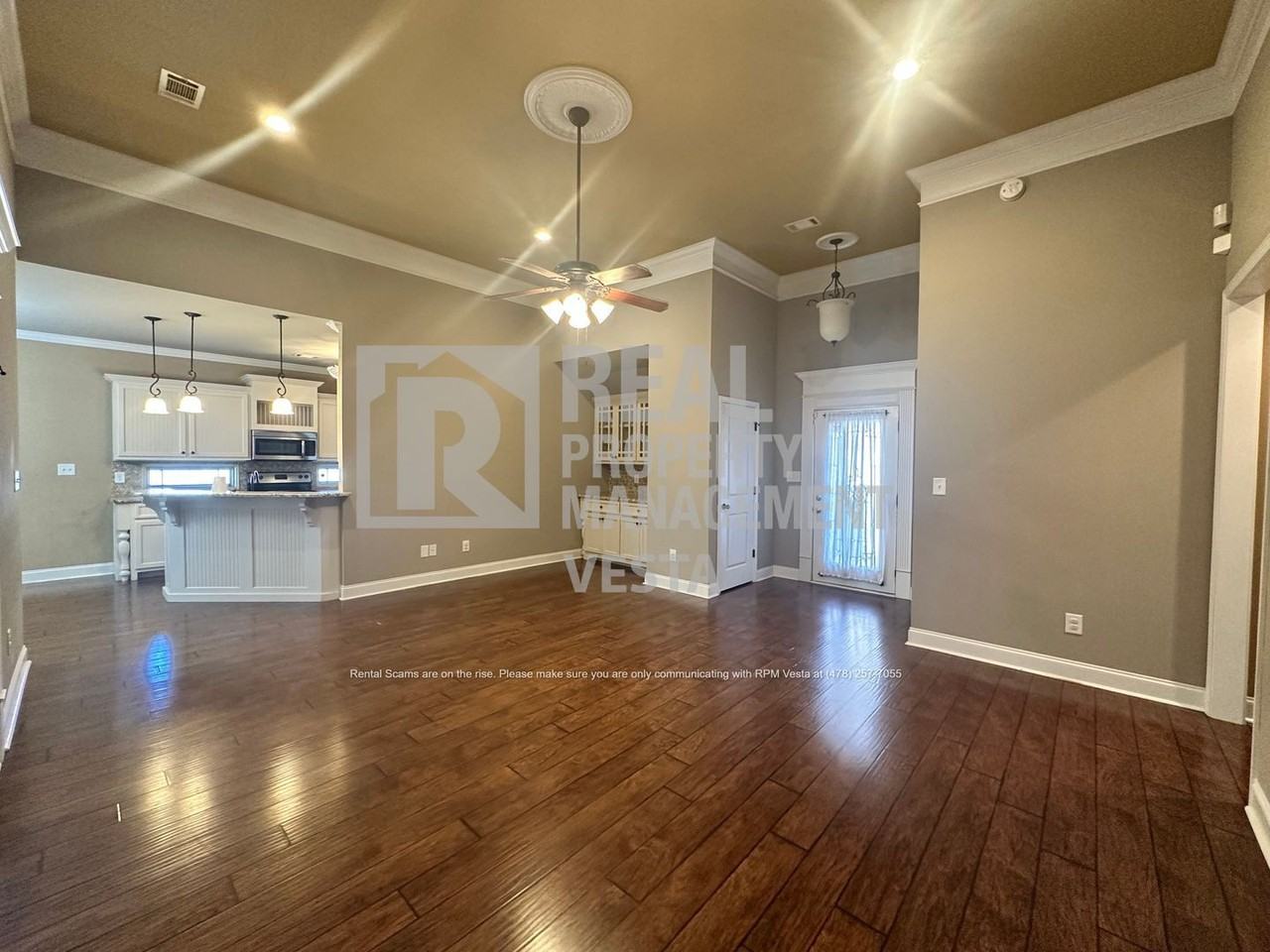 307 Amber Dr - Photo 3 of 20