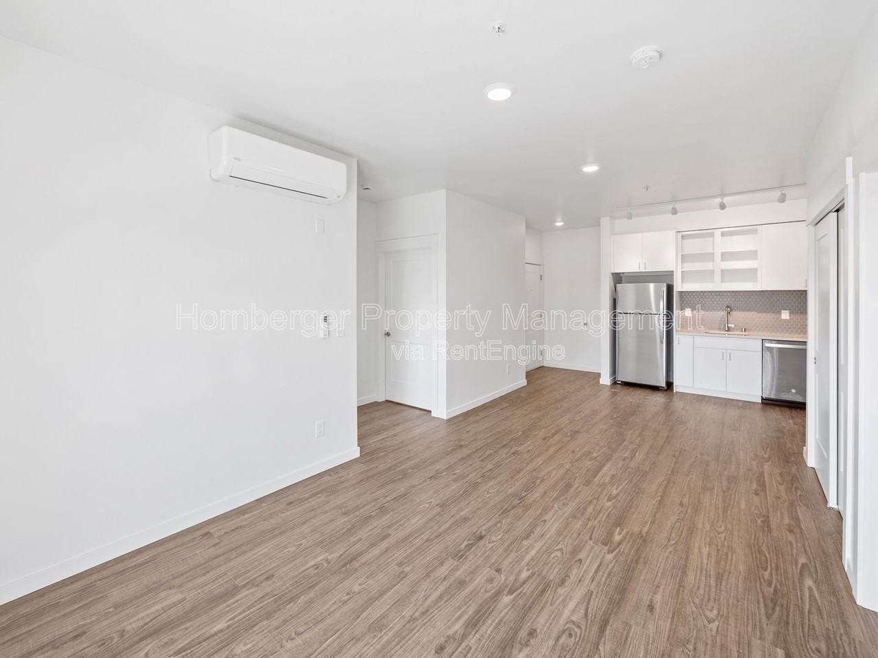 155 E Cleveland Ave #107 - Photo 5 of 13