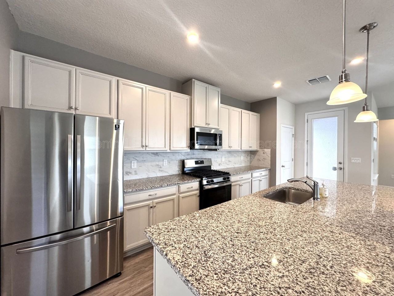 5945 Glory Bower Dr - Photo 5 of 30