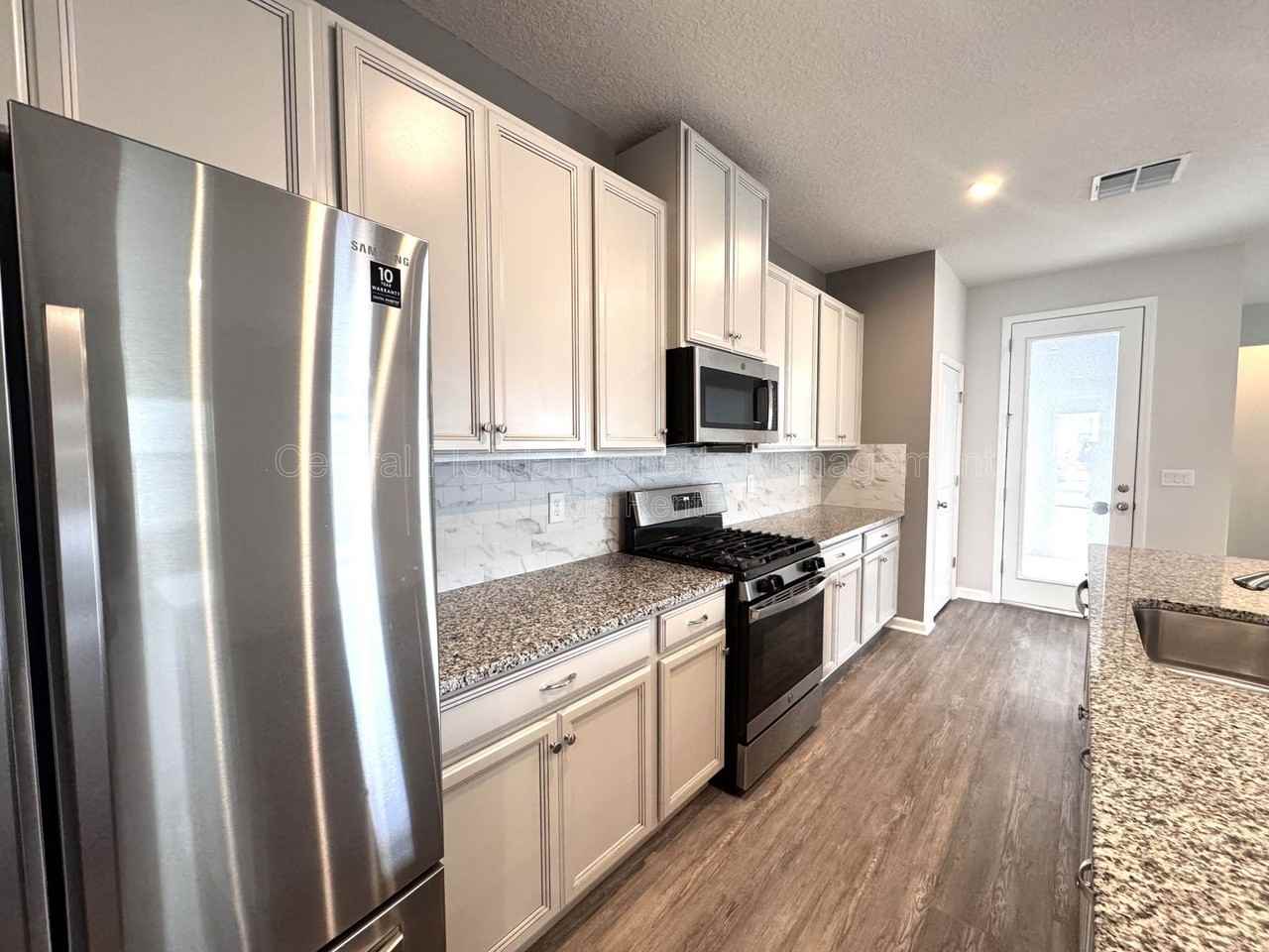 5945 Glory Bower Dr - Photo 6 of 30