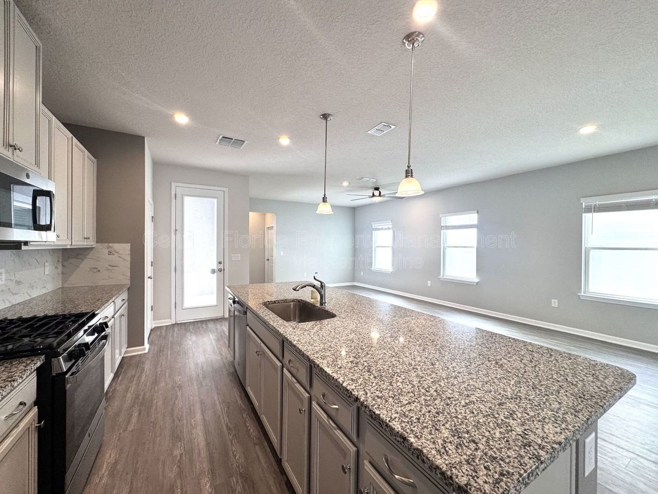 5945 Glory Bower Dr - Photo 7 of 30