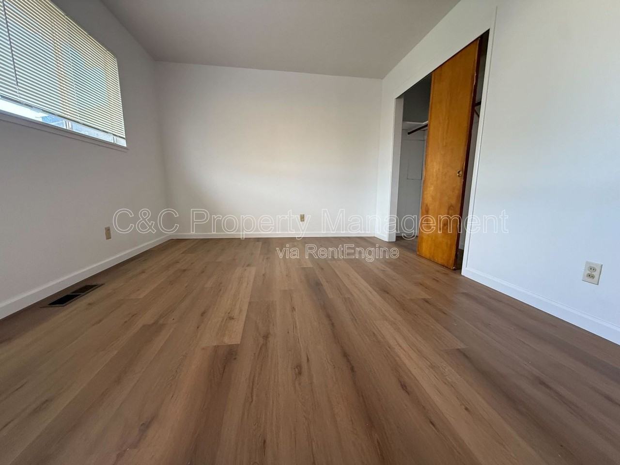 840 Camille Ct - Photo 4 of 10