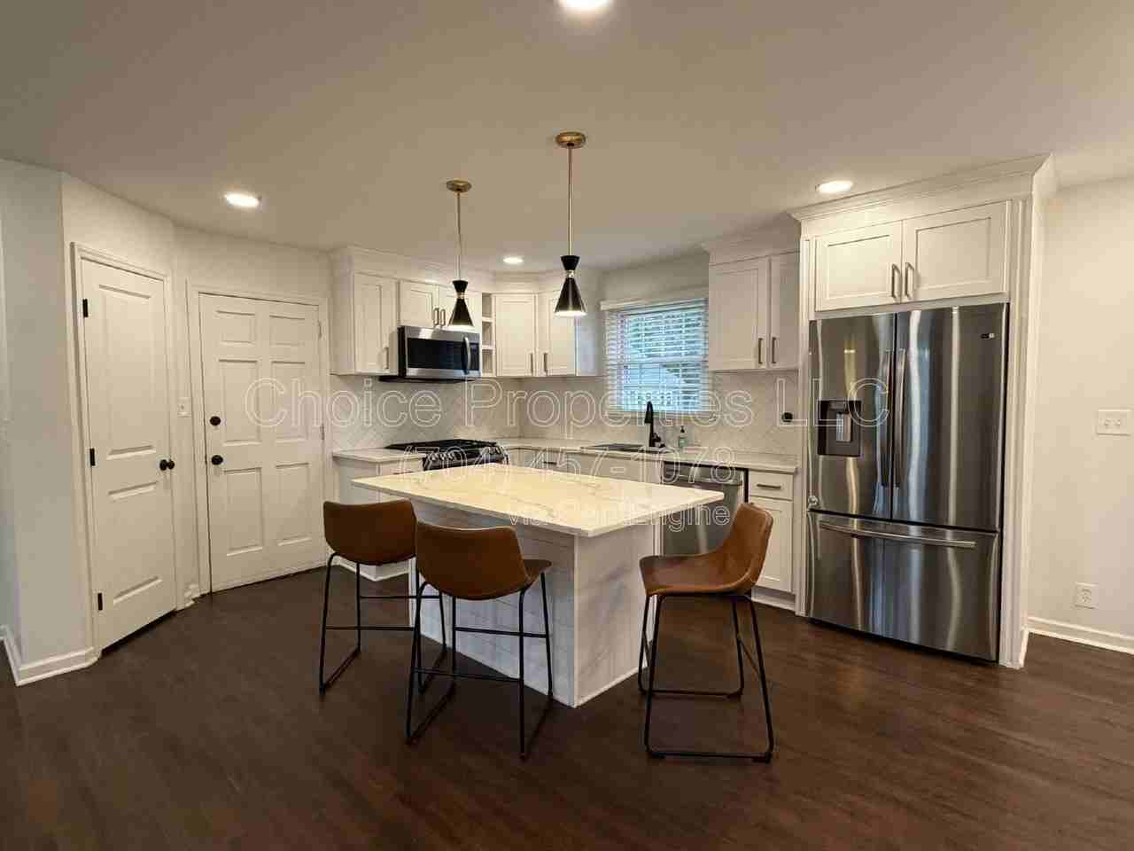 5044 Baylor Dr - Photo 7 of 26