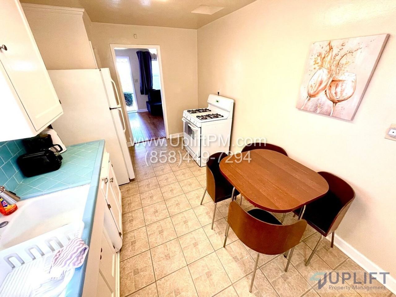 4120 Gamma St - Photo 3 of 20