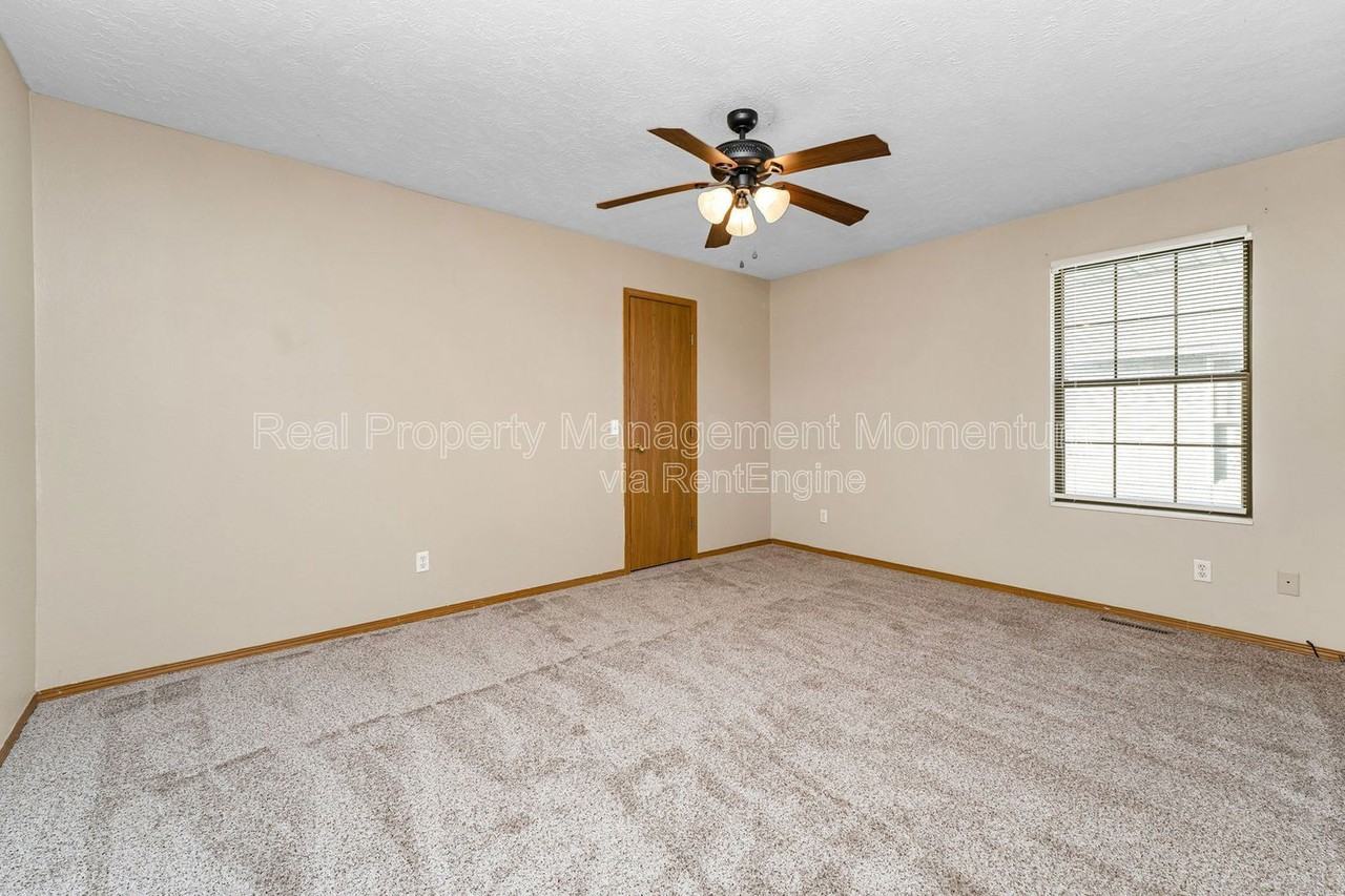 3348 S Doris Ct - Photo 5 of 25