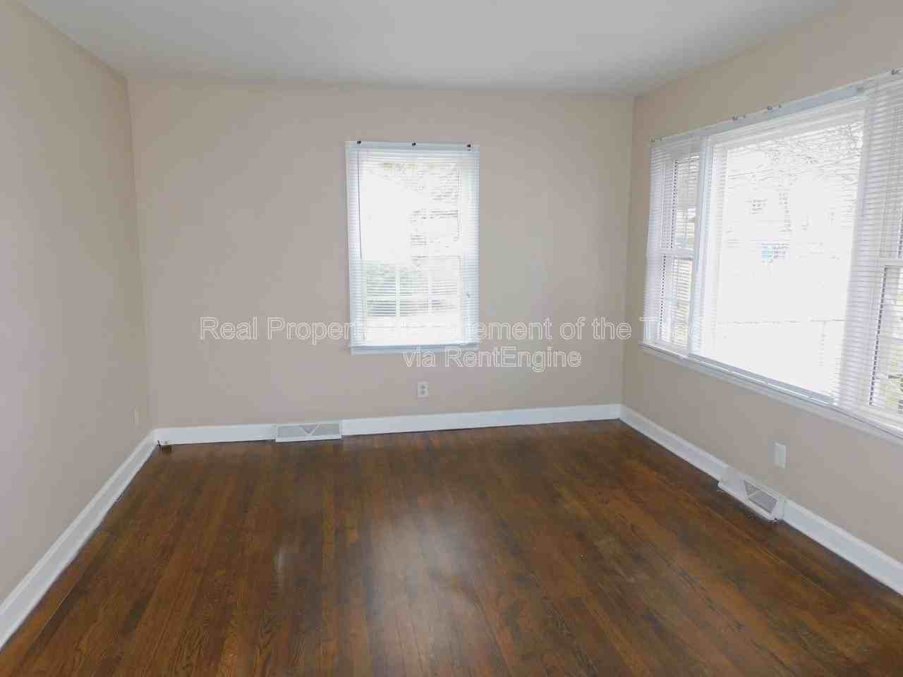 2636 Reid St - Photo 3 of 22