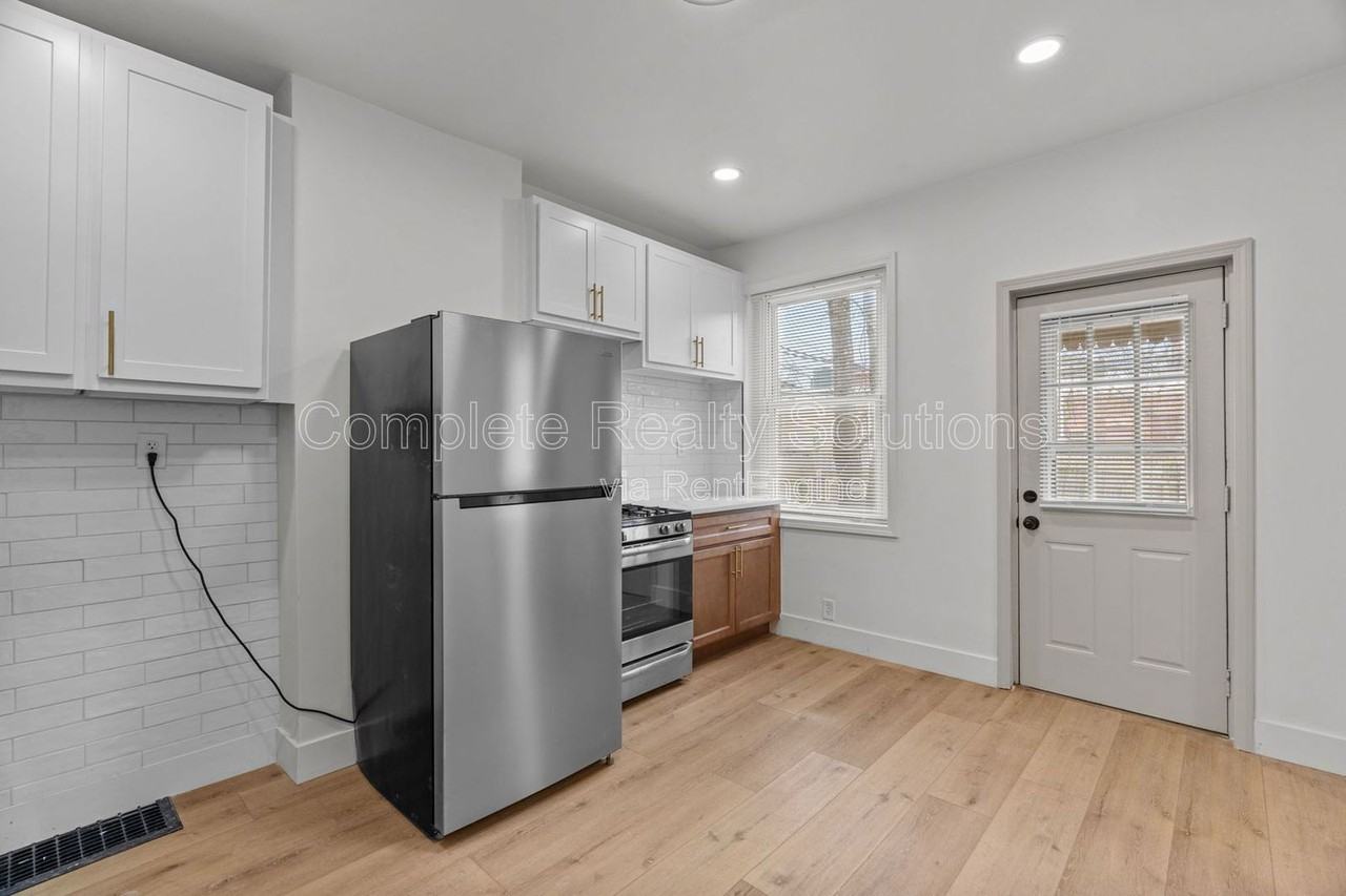 4642 Idaho Ave - Photo 5 of 23