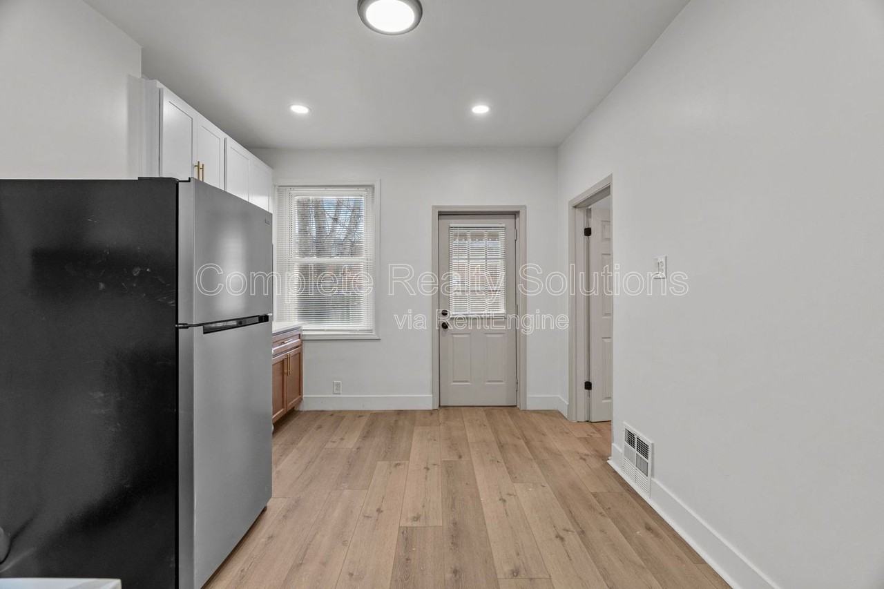 4642 Idaho Ave - Photo 6 of 23