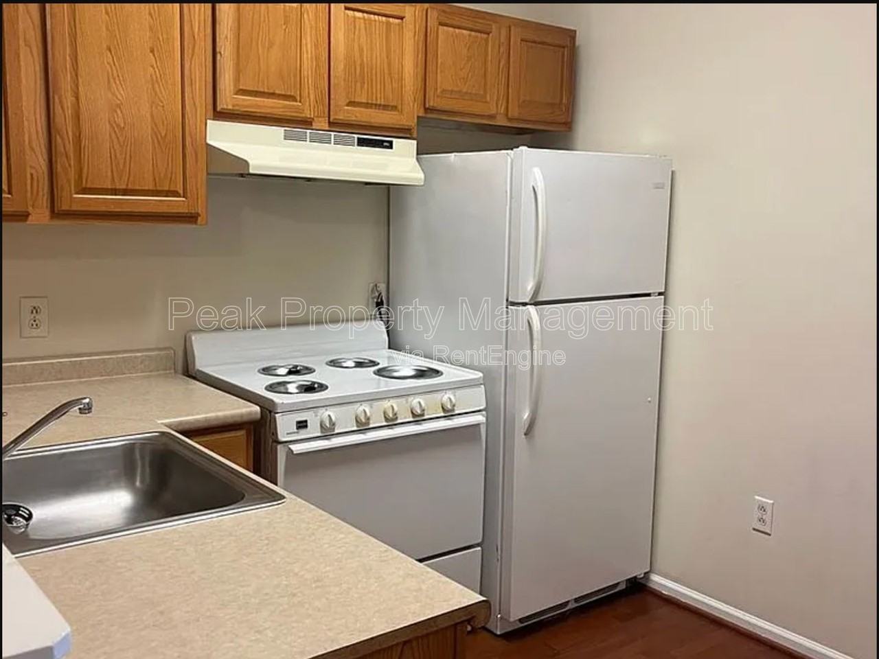 1106 W Main St #6 - Photo 4 of 11