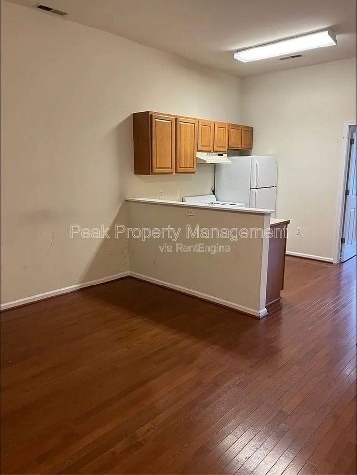 1106 W Main St #6 - Photo 6 of 11