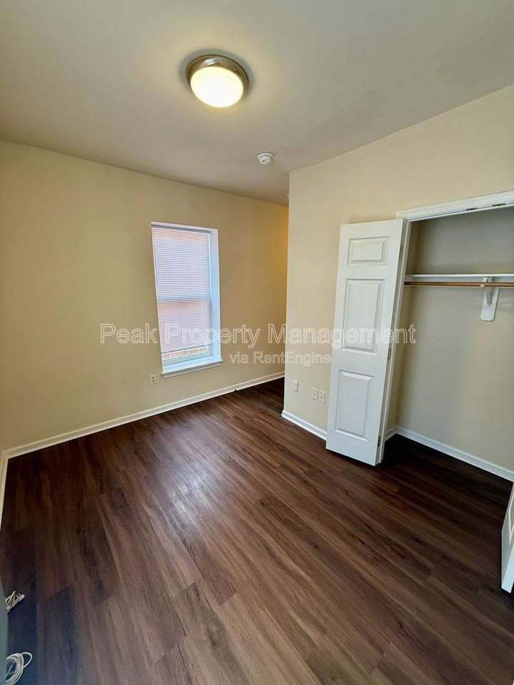 1110 W Main St #1106-1108 - Photo 7 of 12