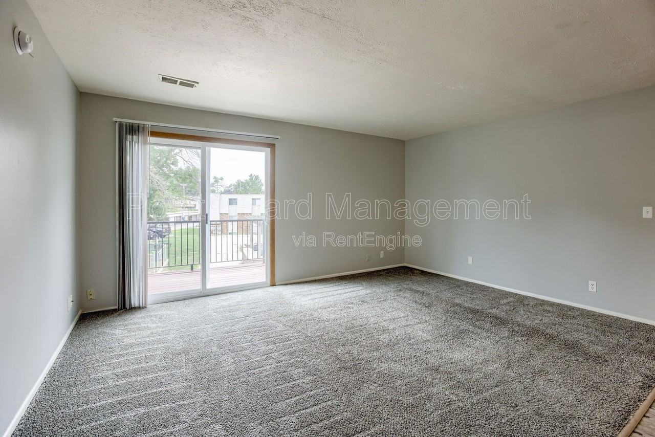 1502 Lee Dr #34 - Photo 3 of 31