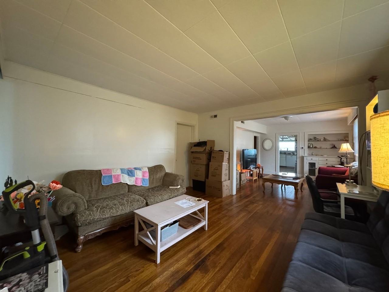 1108 12th St - Photo 2 of 50