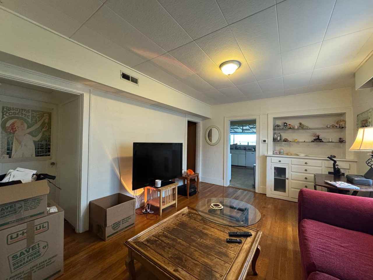 1108 12th St - Photo 7 of 50