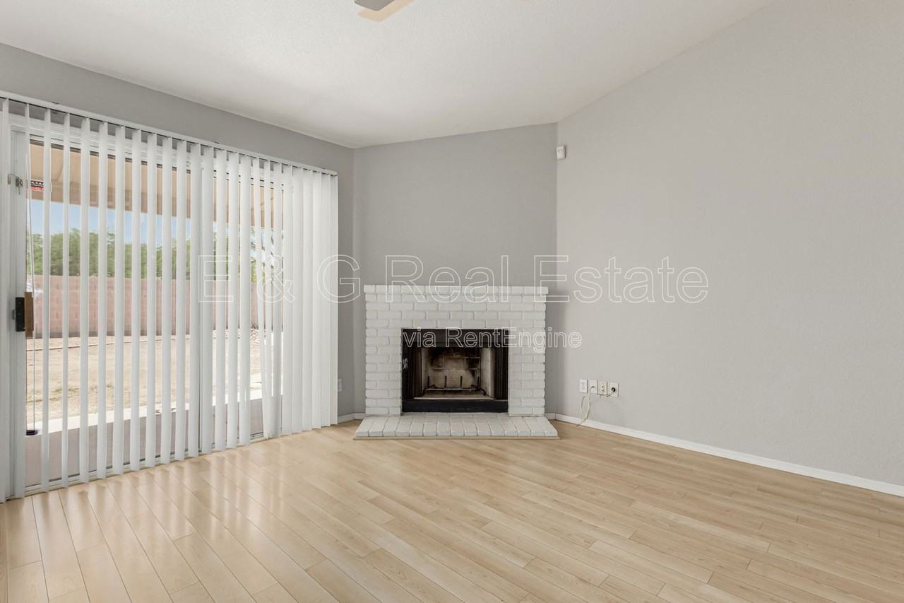 2243 E Edna Ave - Photo 5 of 29