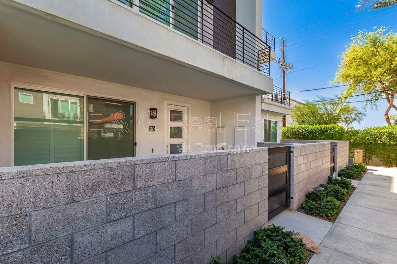 4444 N 25th St #28 - Photo 2 of 33