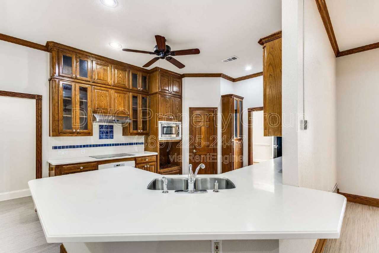 3983 Peregrine Pt - Photo 7 of 12