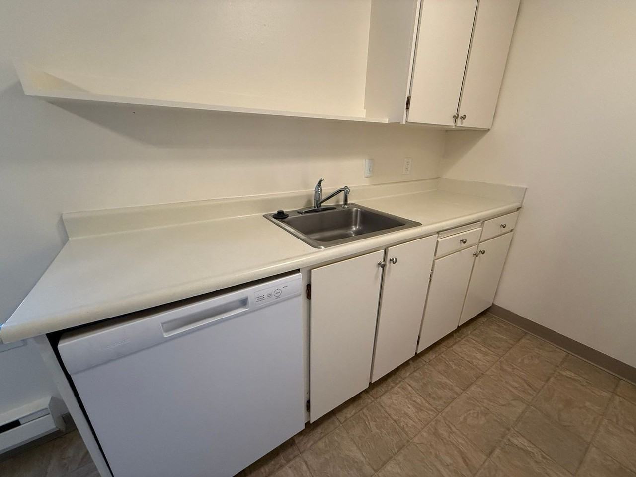 235 Senate St Nw - Photo 6 of 21