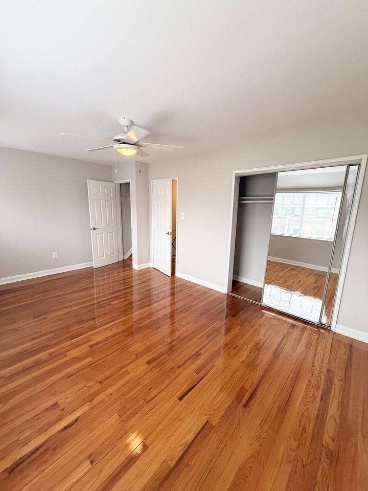 Brookville Townhomes - Photo 4 of 50