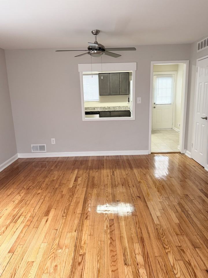 Brookville Townhomes - Photo 6 of 50