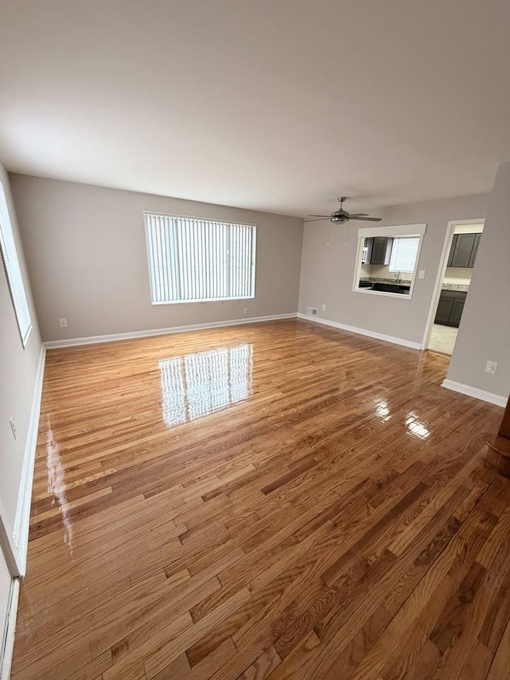 Brookville Townhomes - Photo 7 of 50