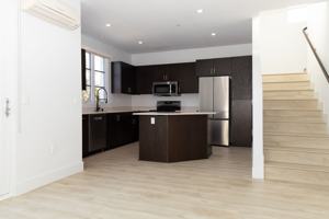 featured image of 72 W Santa Clara St