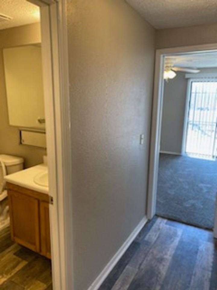 2701 S. Emporia St. - Photo 4 of 50