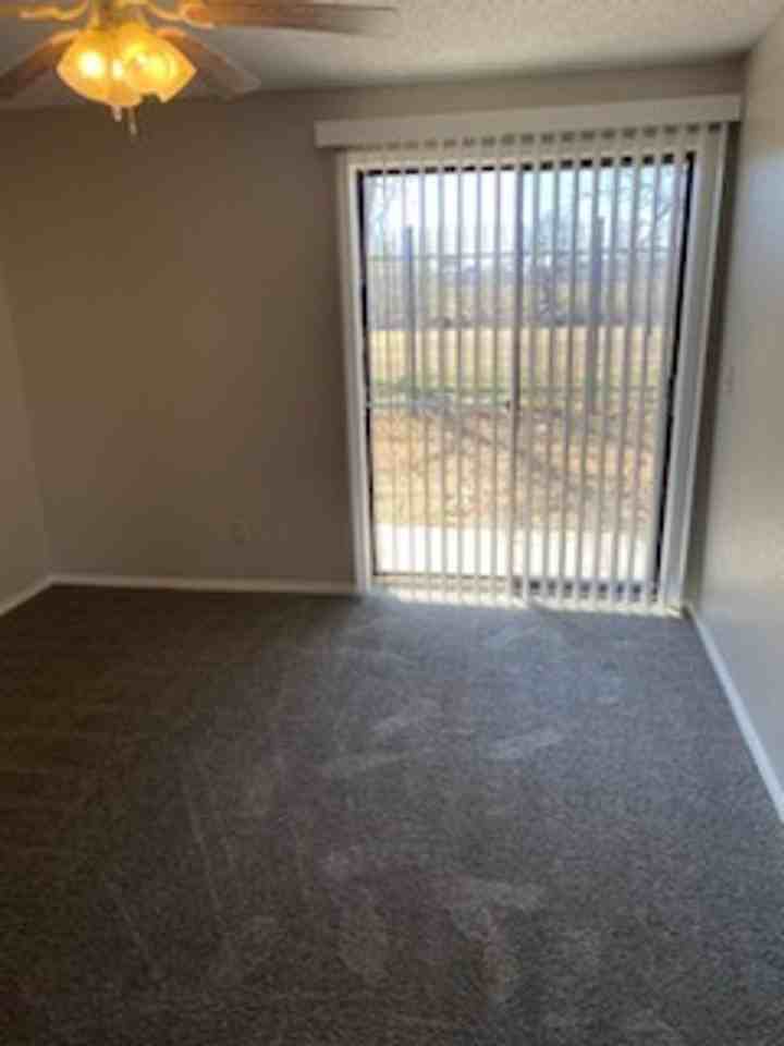 2701 S. Emporia St. - Photo 7 of 50